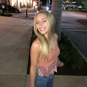 Meet your Posher, Alyssa